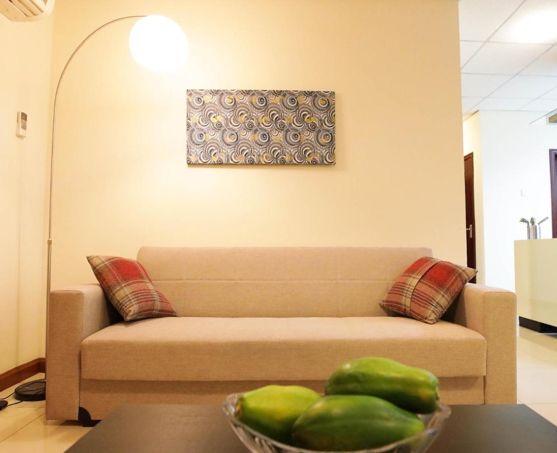 La Casa Baatsona Apts Sakumono Extérieur photo