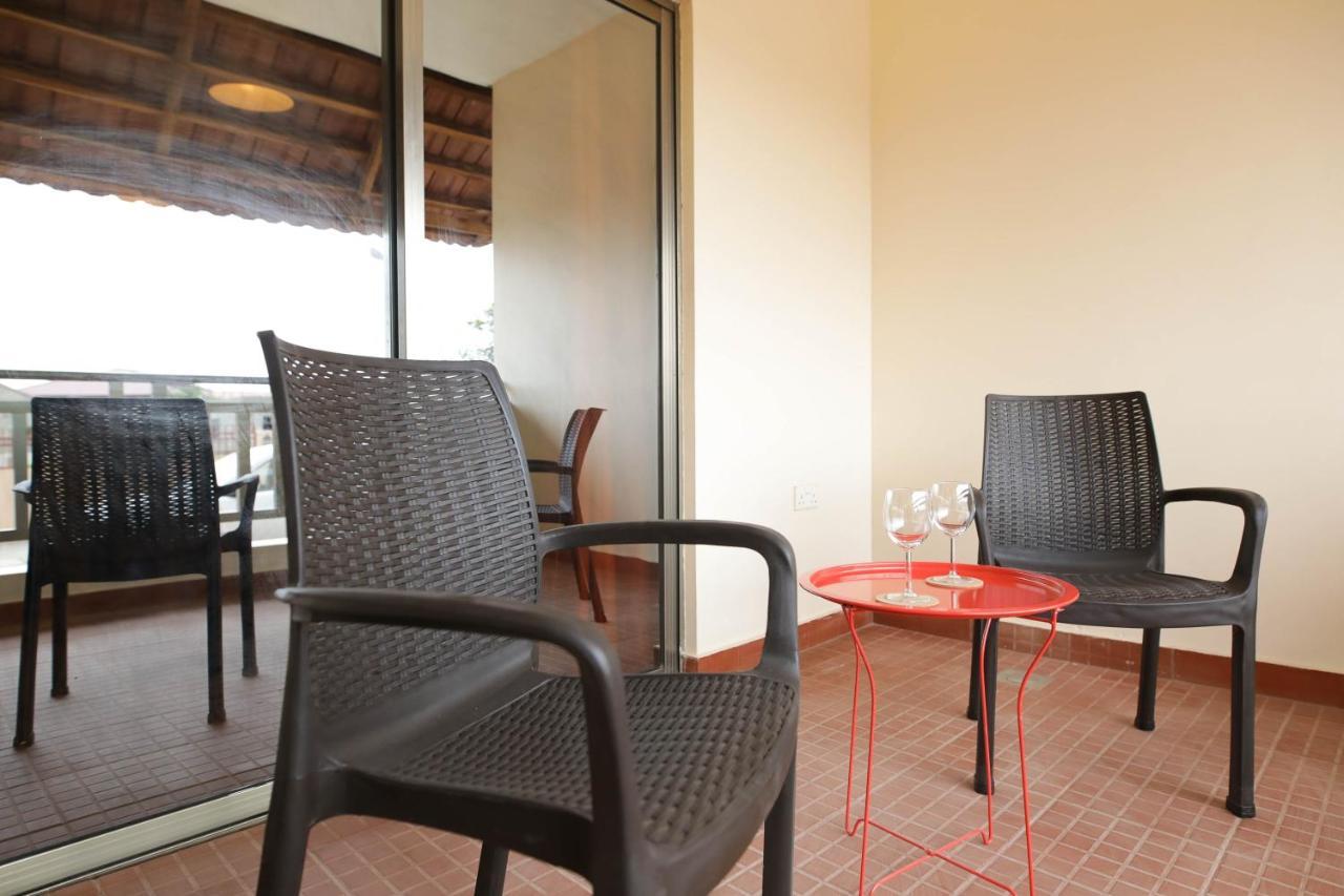 La Casa Baatsona Apts Sakumono Extérieur photo