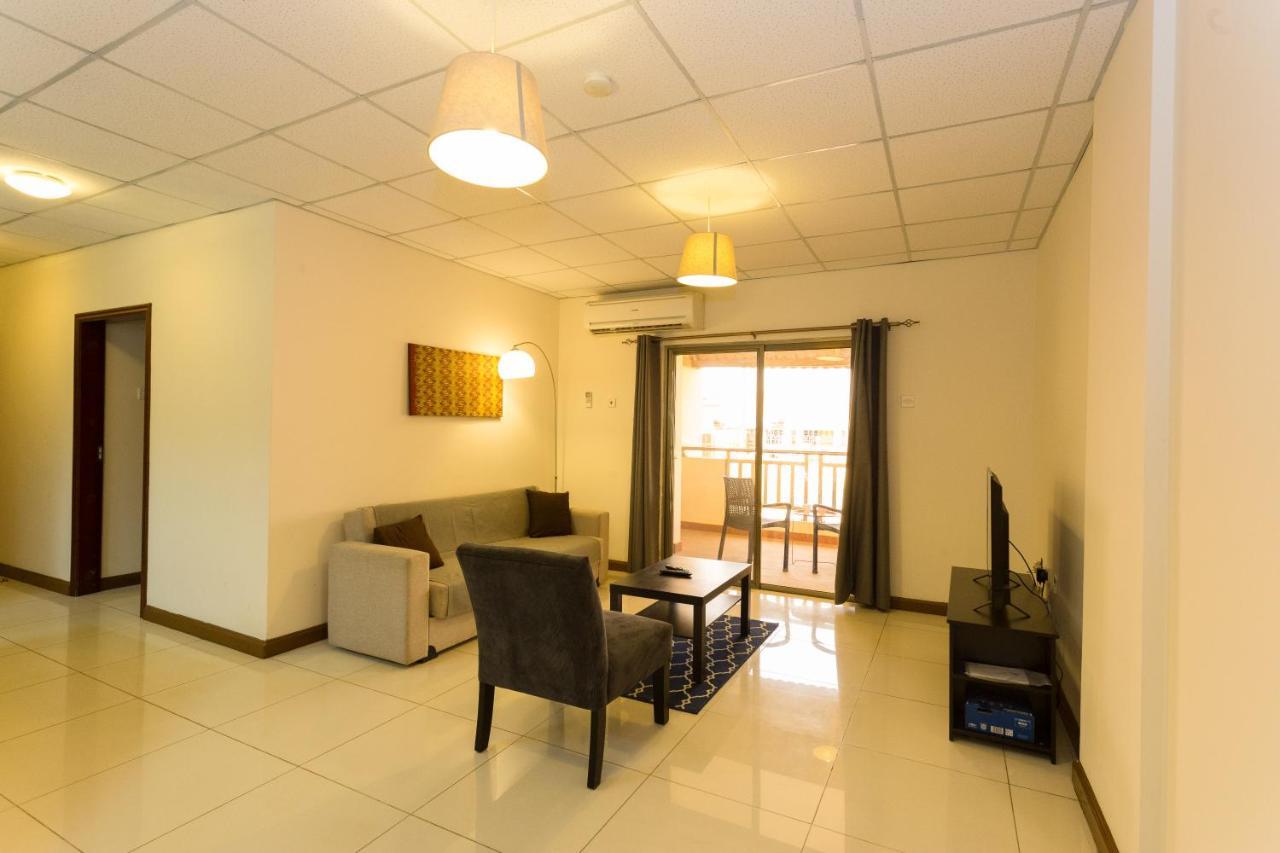 La Casa Baatsona Apts Sakumono Extérieur photo