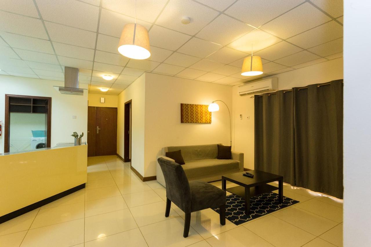 La Casa Baatsona Apts Sakumono Extérieur photo